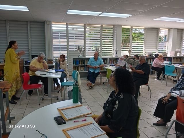 Taller para la elaboración del autoestudio, foto 7